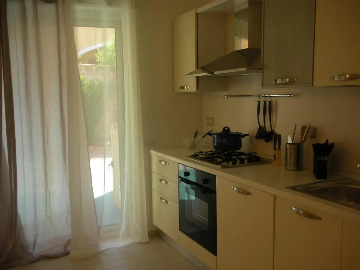La Chiocciola: Villasimius Self-Check Apartment with Beach Shuttle