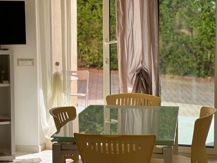 La Chiocciola: Villasimius Self-Check Apartment with Beach Shuttle