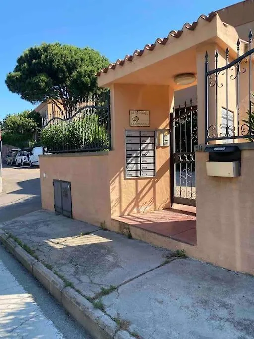 La Chiocciola: Villasimius Self-Check Apartment with Beach Shuttle 0*,  Italy